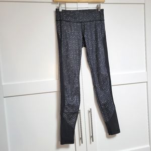 Lululemon Athletica Black & White Speckle Leggings (6)